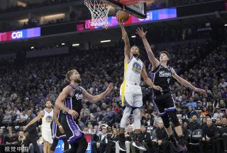 令人肃然起 令人肃然起