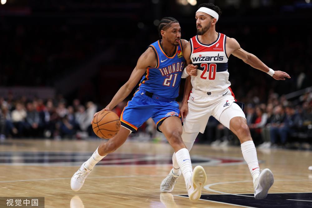 是对其个人 是对其个人