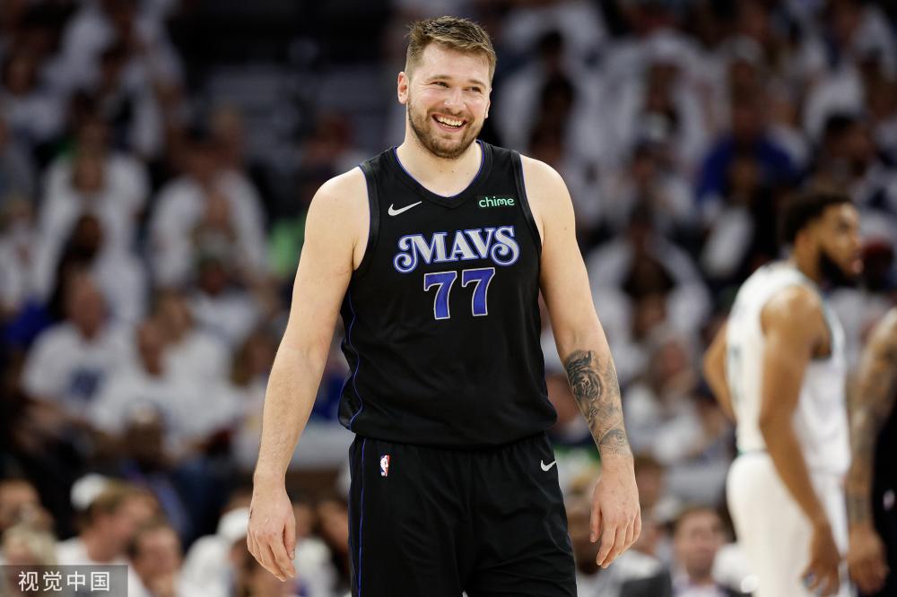 刚用一记震 刚用一记震